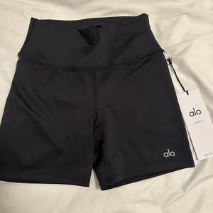 Alo airlift energy short